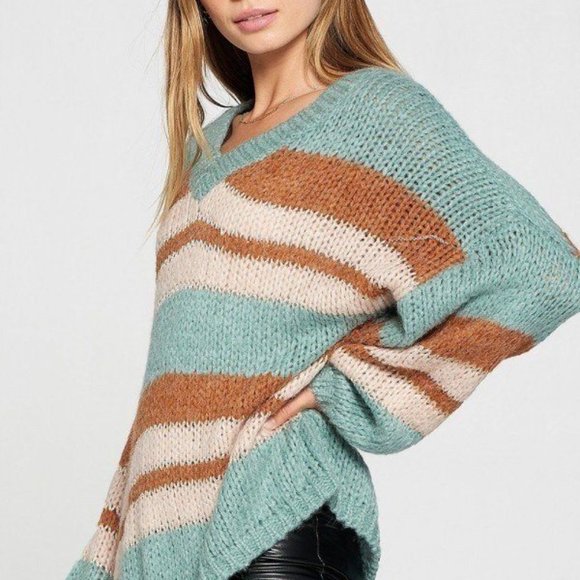 Women's Outwear V-Neck Cozy Thick Knit Stripe Pullover Sweater Size - L NWT - Picture 4 of 5